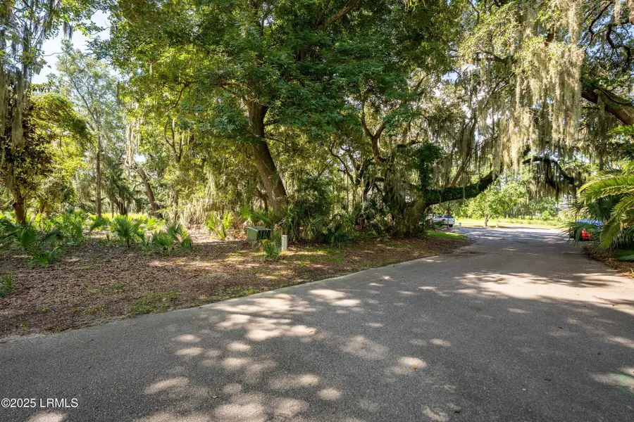 19 Sheridan Road, Beaufort, SC 29907 - Image #3