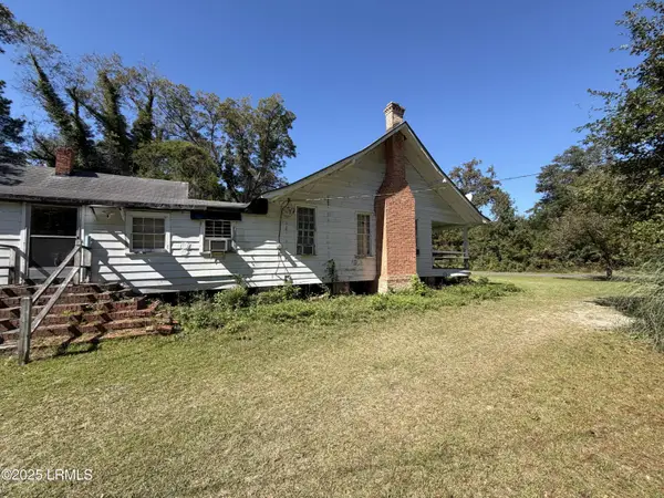 2443 Mt Pleasant Road, Ehrhardt, SC 29081