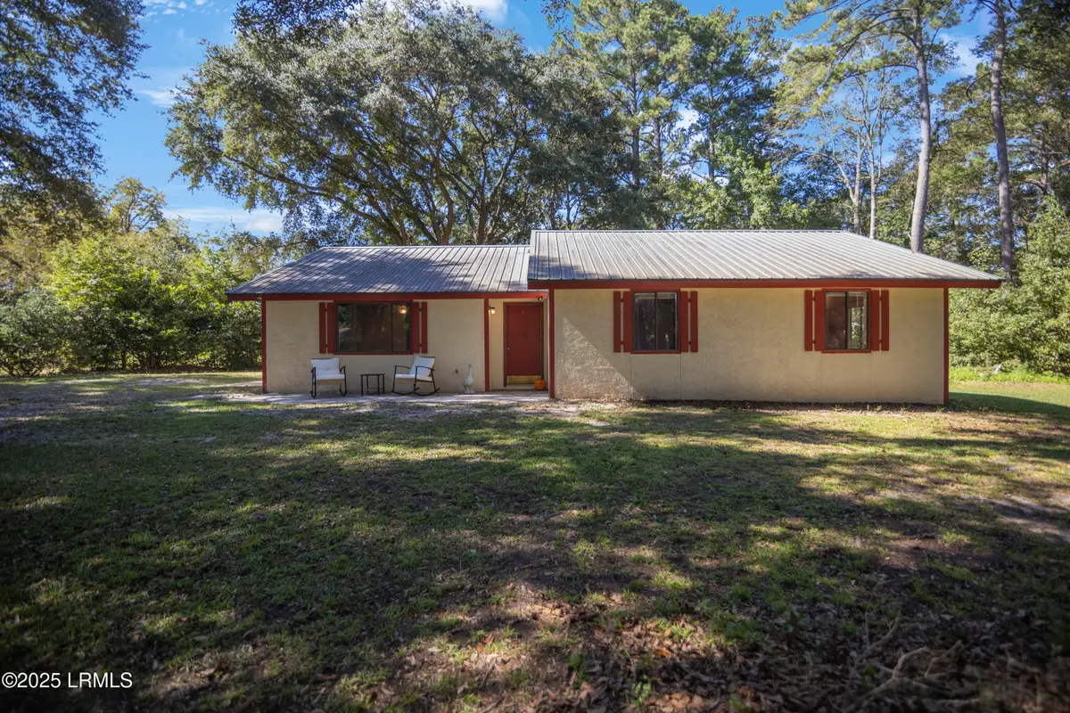 55 Lakeview Drive, Ridgeland, SC 29936 - Image #1