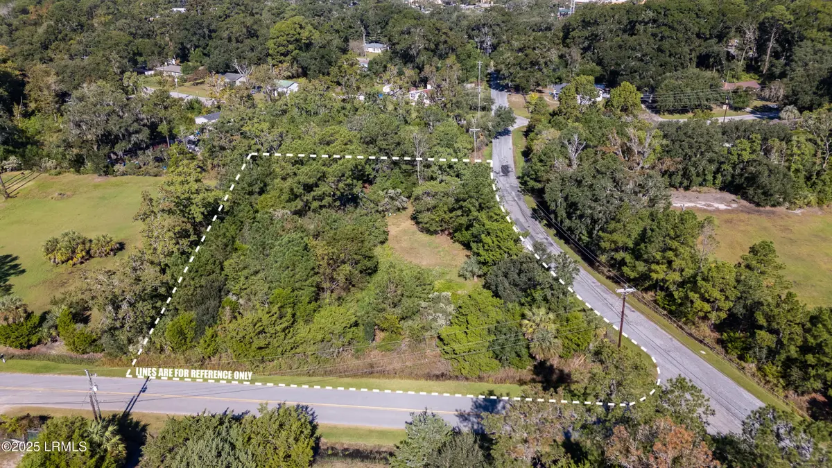 34 Meadowbrook Drive S, Beaufort, SC 29907 - Image #1