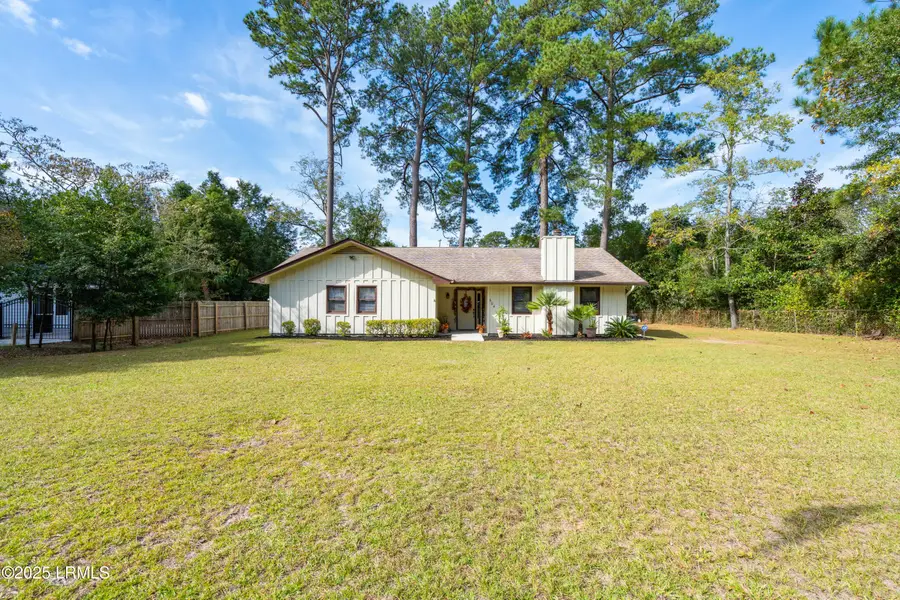604 Huguenin Drive, Beaufort, SC 29902 - Image #2