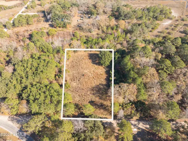 15 Oakhurst Road, Seabrook, SC 29940