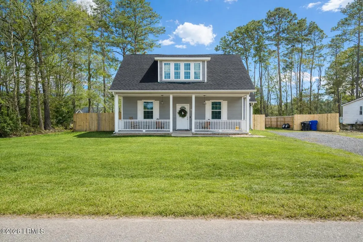 6109 Smith Rd, Ravenel, SC 29470 - Image #1