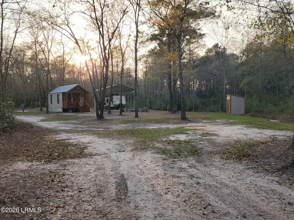 1504 Lowndes Lake Road, Varnville, SC 29944