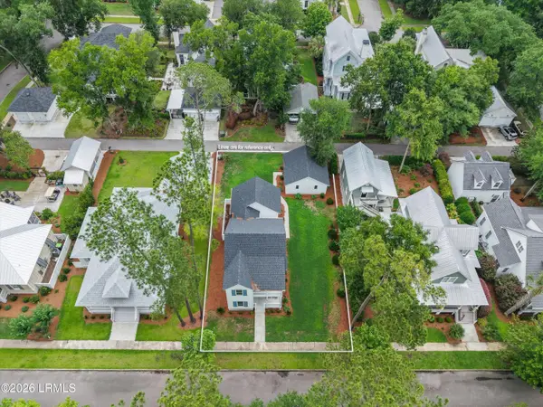 37 Park Square S, Beaufort, SC 29907