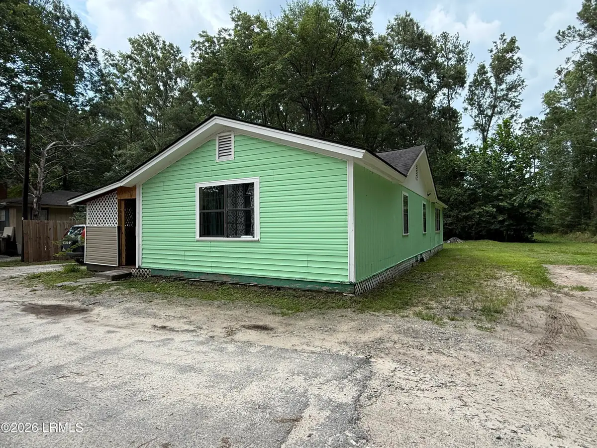 13 Glover Street, Hardeeville, SC 29927 - #1