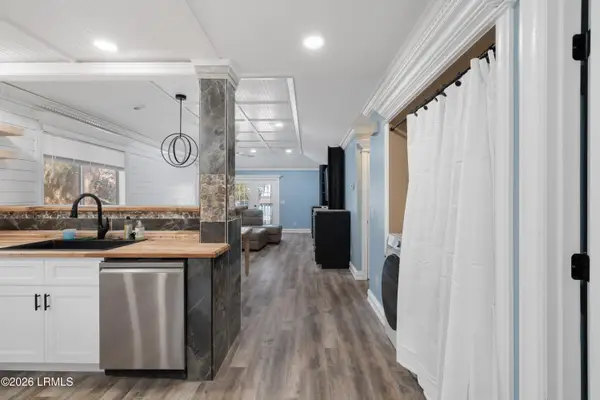 102 Battery Lane #102, Beaufort, SC 29902