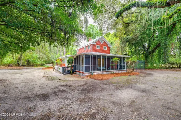 88 Mcteer Drive, St. Helena Island, SC 29920