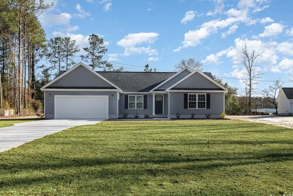 235 Yauhannah Lake Dr., SC 29440 BHGRE