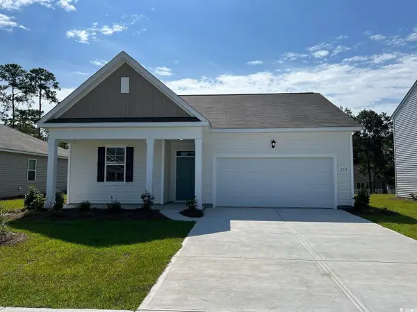 585 Strawberry Field Way, Galivants Ferry, SC 29544