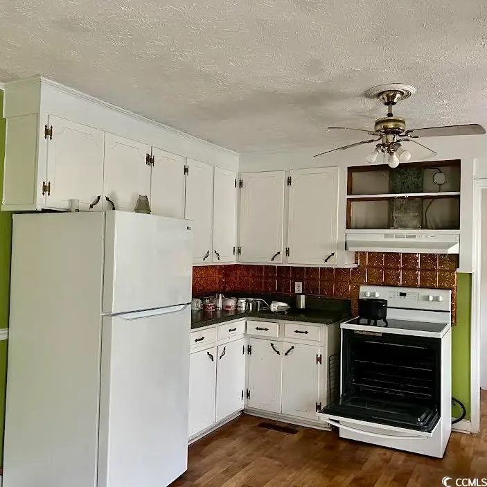 806 E 3rd Ave., Lake View, SC 29563 - Image #3