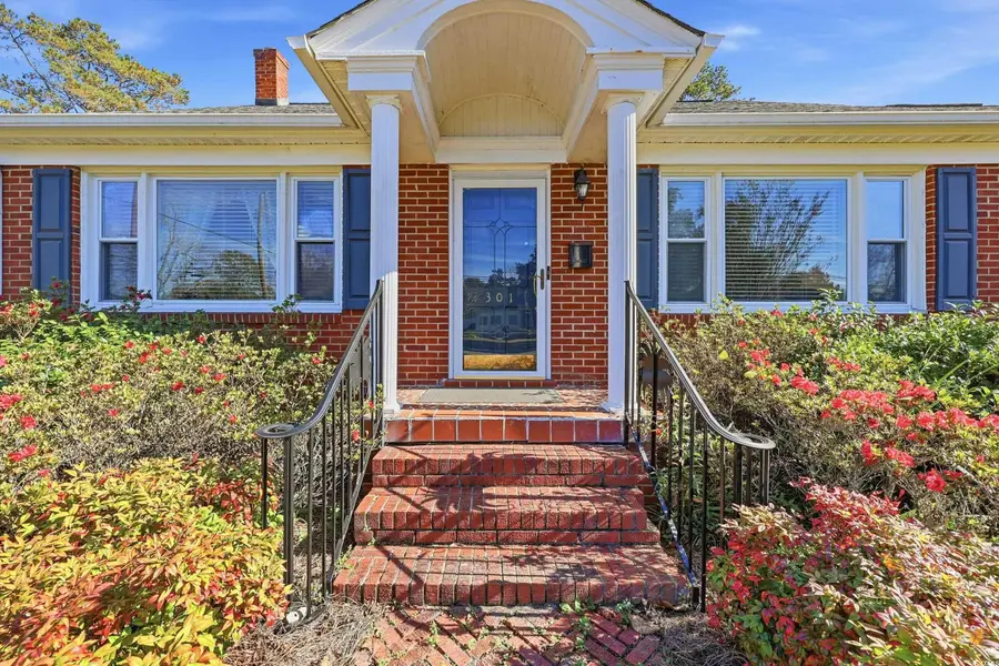 301 S Morgan Ave., Andrews, SC 29510 - Image #2