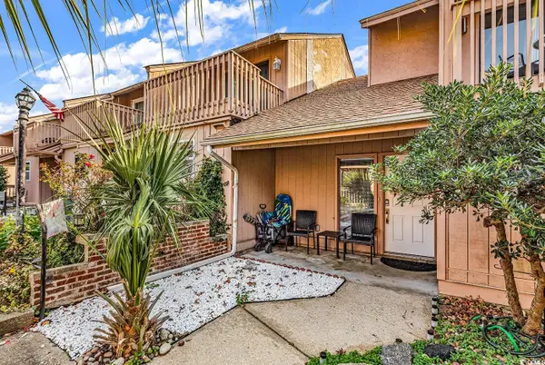 305 21st Ave. S #113, Myrtle Beach, SC 29577