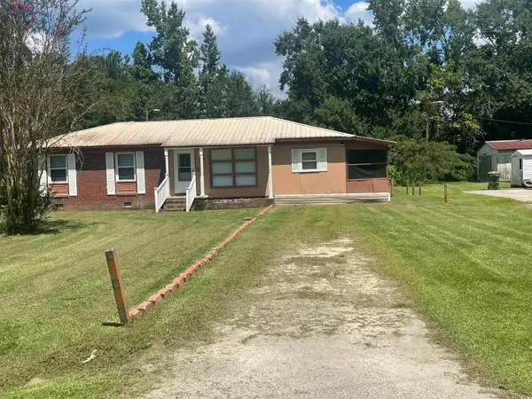 704 W Alder St., Andrews, SC 29510