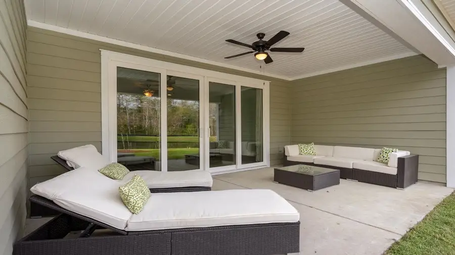 7062 Cinnamon Dr, Conway, SC 29526 - Image #2