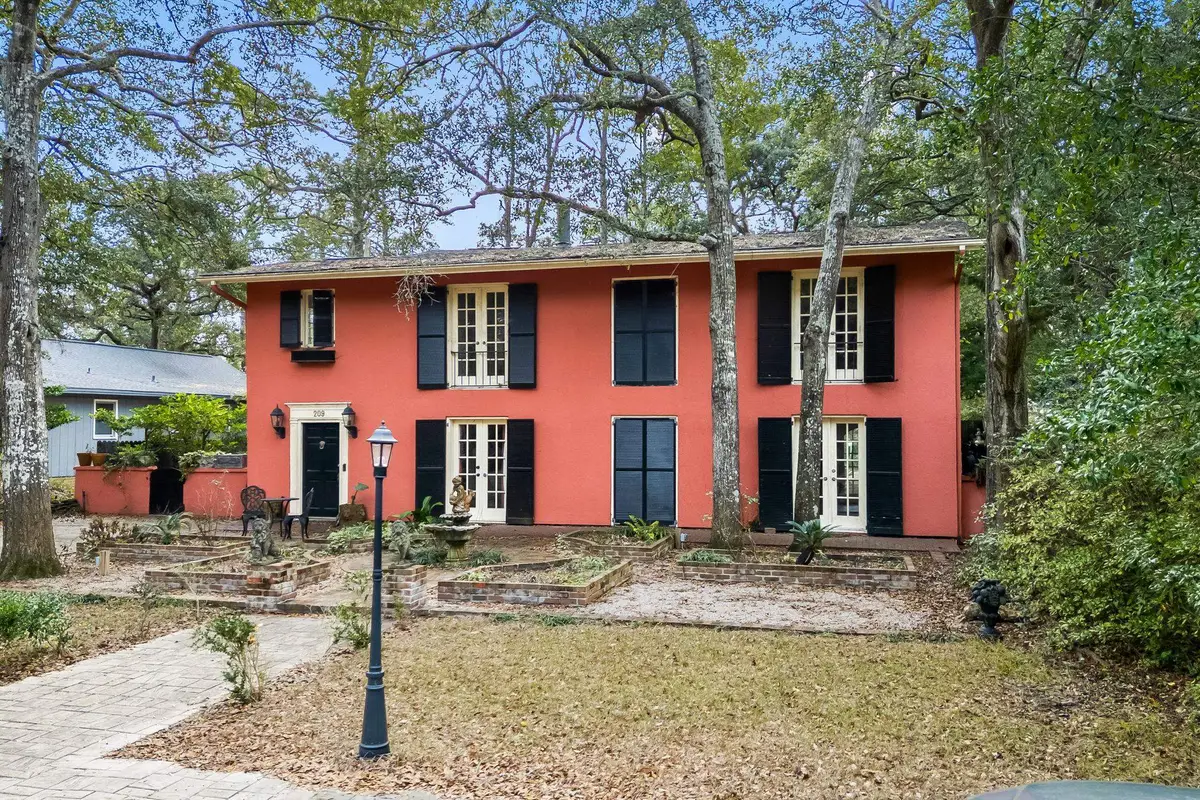 209 82nd Ave. N, Myrtle Beach, SC 29572 - Image #1