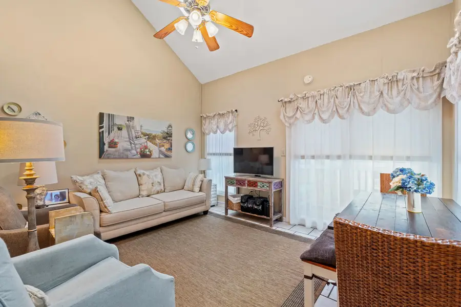 212 29th Ave. N #210, North Myrtle Beach, SC 29582 - Image #2