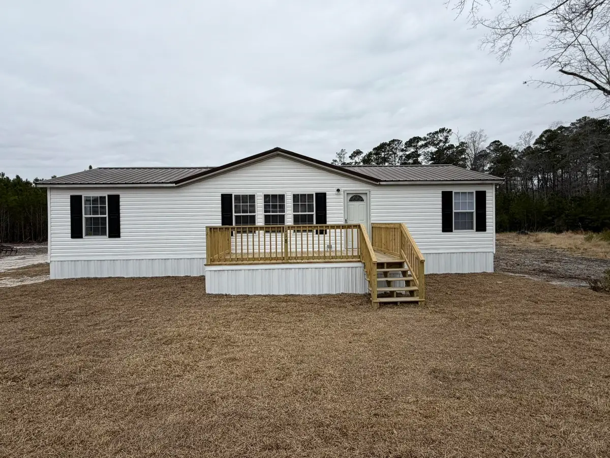 118 Nell Ct, Loris, SC 29569 - Image #1