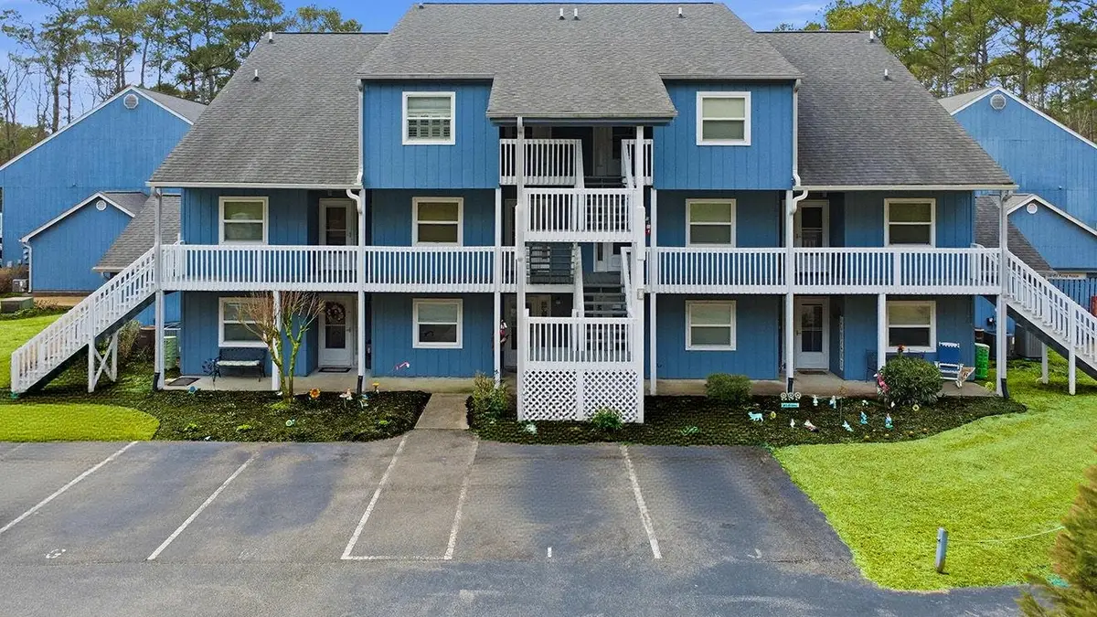 24 Boundaryline Dr. Nw #Apt C, Calabash, NC 28467 - #1