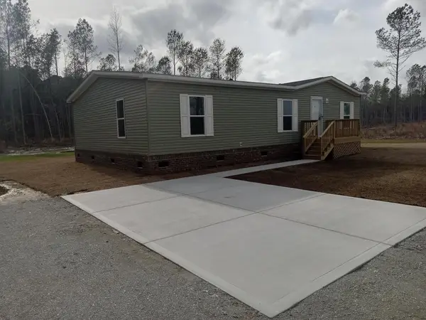 1257 Bill Hooks Rd., Whiteville, NC 28472