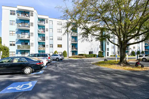 5001 Little River Rd. #Apt E-212, Myrtle Beach, SC 29577