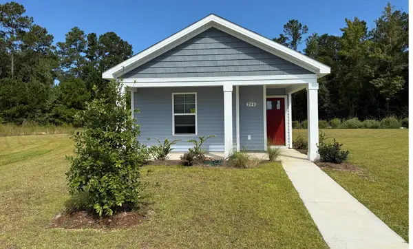 240 Ashworth Dr., Tabor City, NC 28463