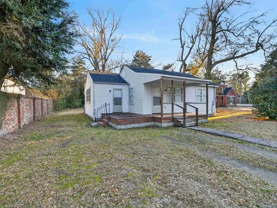 109 Gilland Ave., Kingstree, SC 29556 - #3