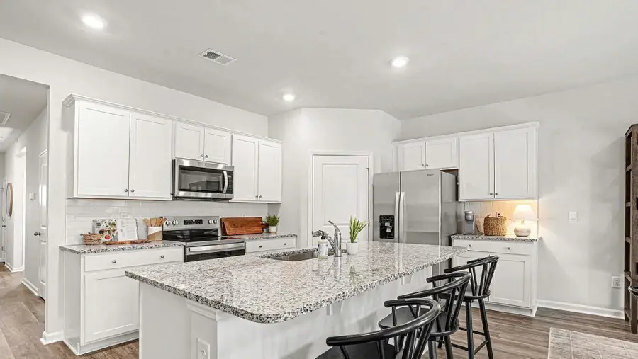 5017 Yellowstone Dr., Conway, SC 29526 - #3