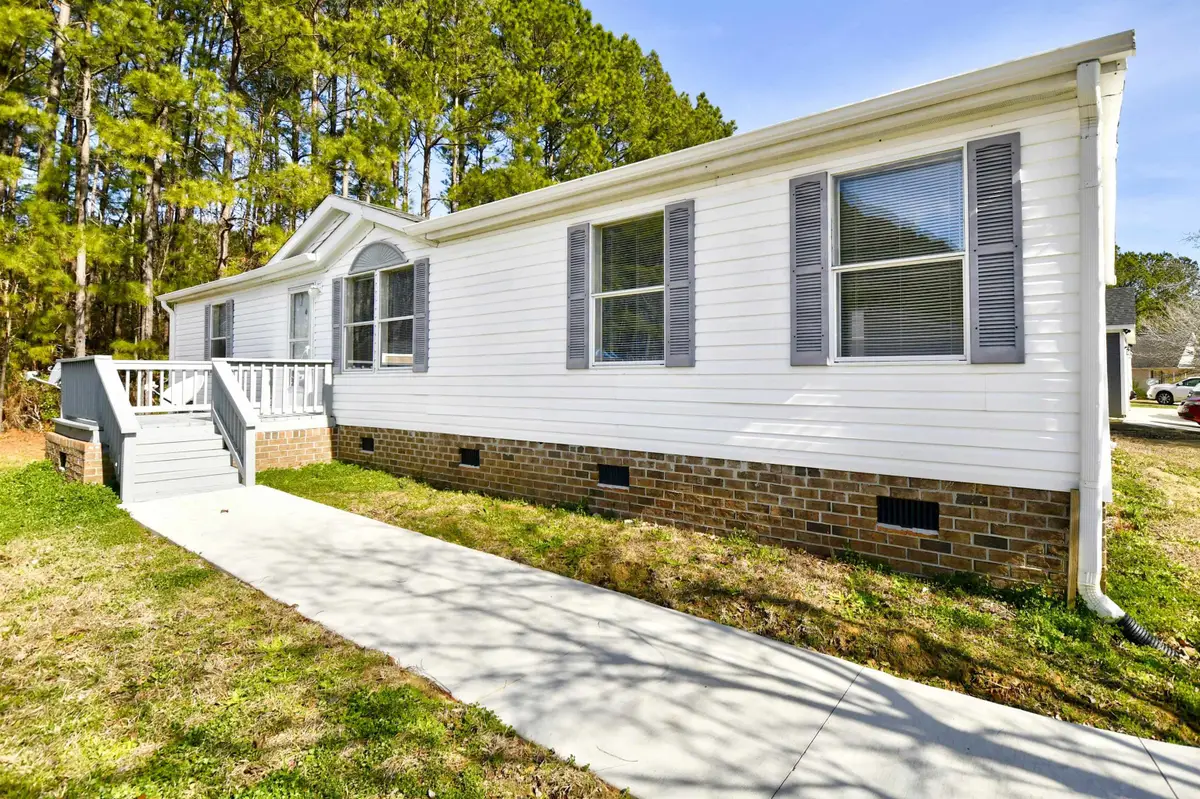 3833 Mayfield Dr., Conway, SC 29526 - #1