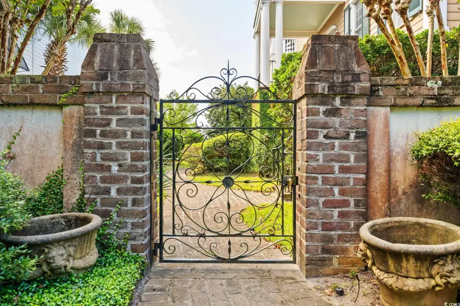 160 Colony Point Dr., Georgetown, SC 29440 - #3