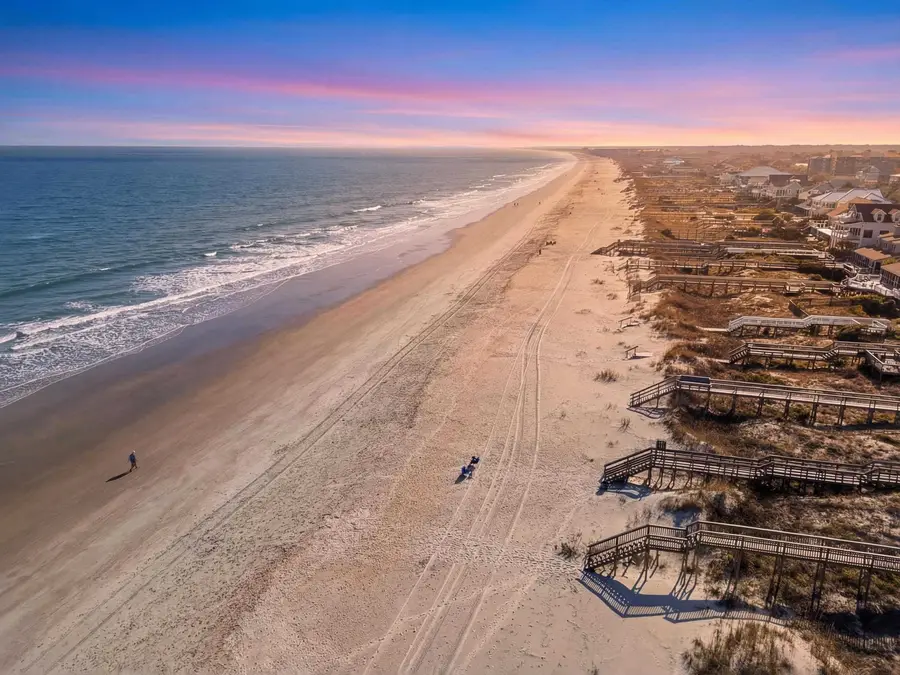 805 Parker Dr., Pawleys Island, SC 29585 - #2