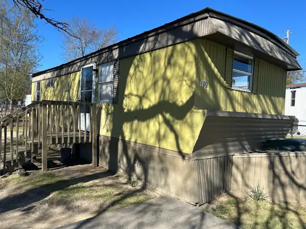 101 Dubbs Ave, West Columbia, SC 29169