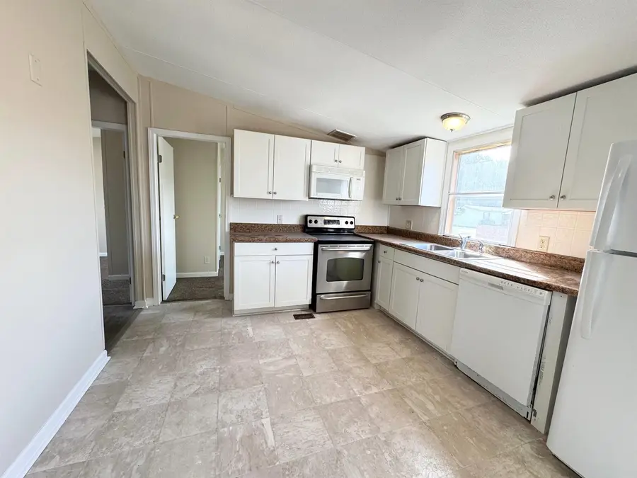 8405 Bloomwood Dr., Myrtle Beach, SC 29588 - #3