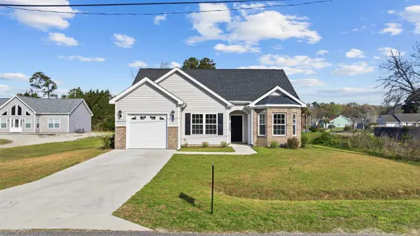 908 Sandridge Rd., Little River, SC 29566