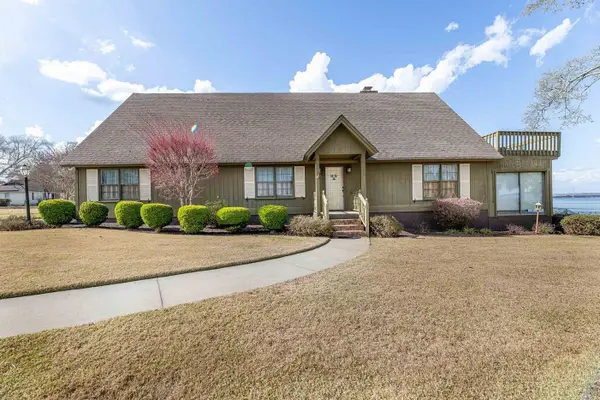 603 Santee Dr., Santee, SC 29142