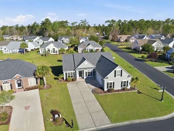 2 Hearthstone Way, Murrells Inlet, SC 29576