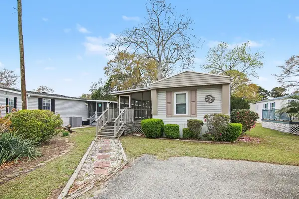 11 Dover St., Murrells Inlet, SC 29576