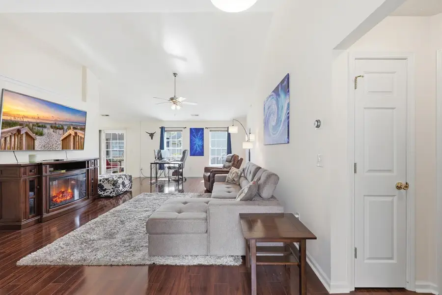 274 Palladium Dr., Surfside Beach, SC 29575 - #3