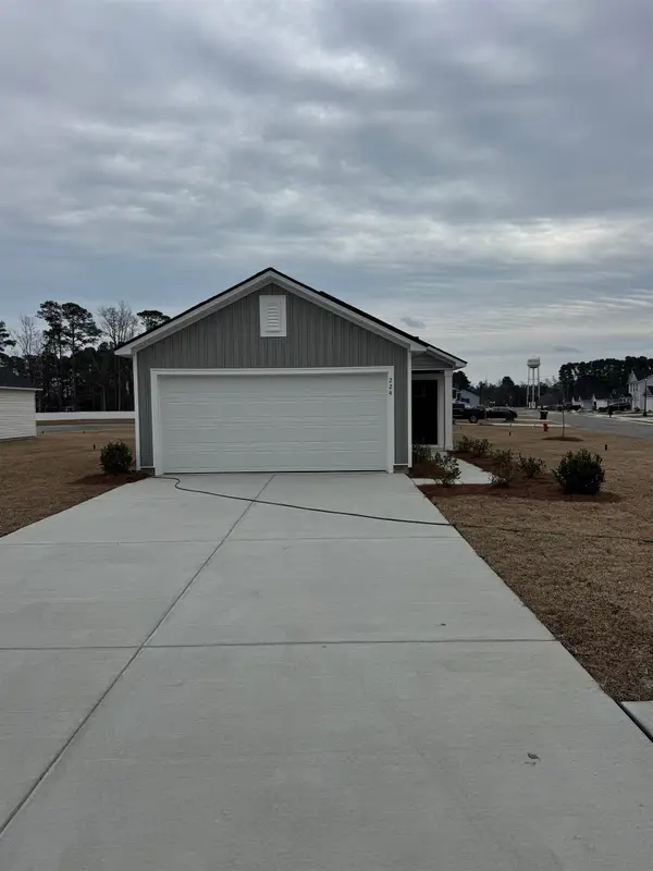 161 Birchwood Dr., Longs, SC 29568
