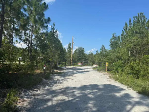 1698 Carriage Dr., Loris, SC 29569