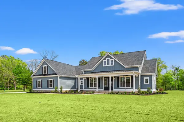 137 Rose Lake Dr., Conway, SC 29526