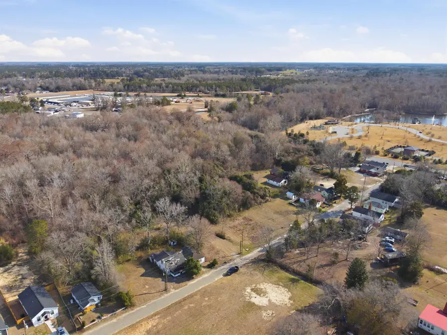 128 Lake St., Lake City, SC 29560 - #3
