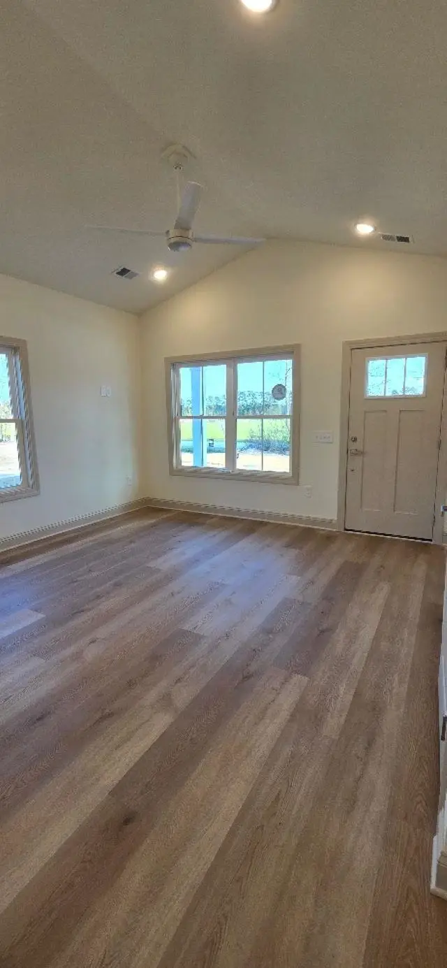 2807 Willowdale Rd., Aynor, SC 29511 - #2