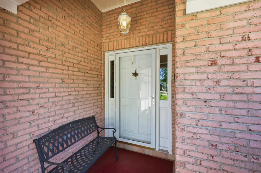 2562 Lake Vista Dr., Little River, SC 29566 - #3