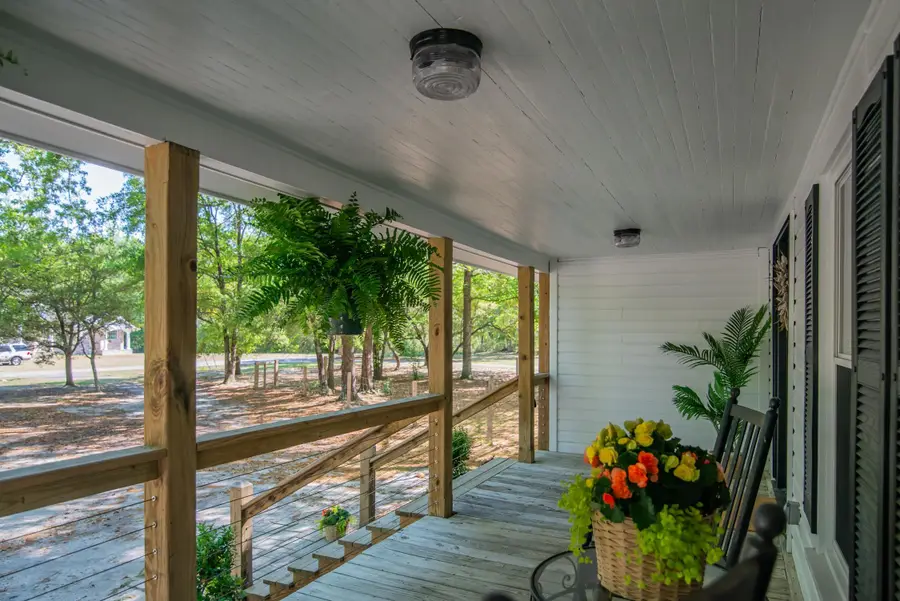 504 Deer Run Ave., Georgetown, SC 29440 - #3