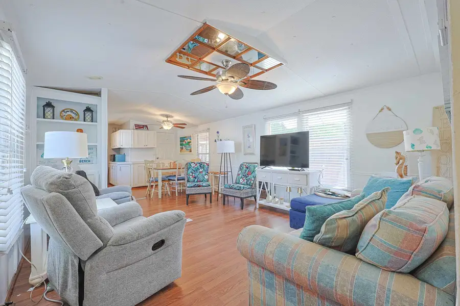 11 Spinnaker Ln., Murrells Inlet, SC 29576 - #2