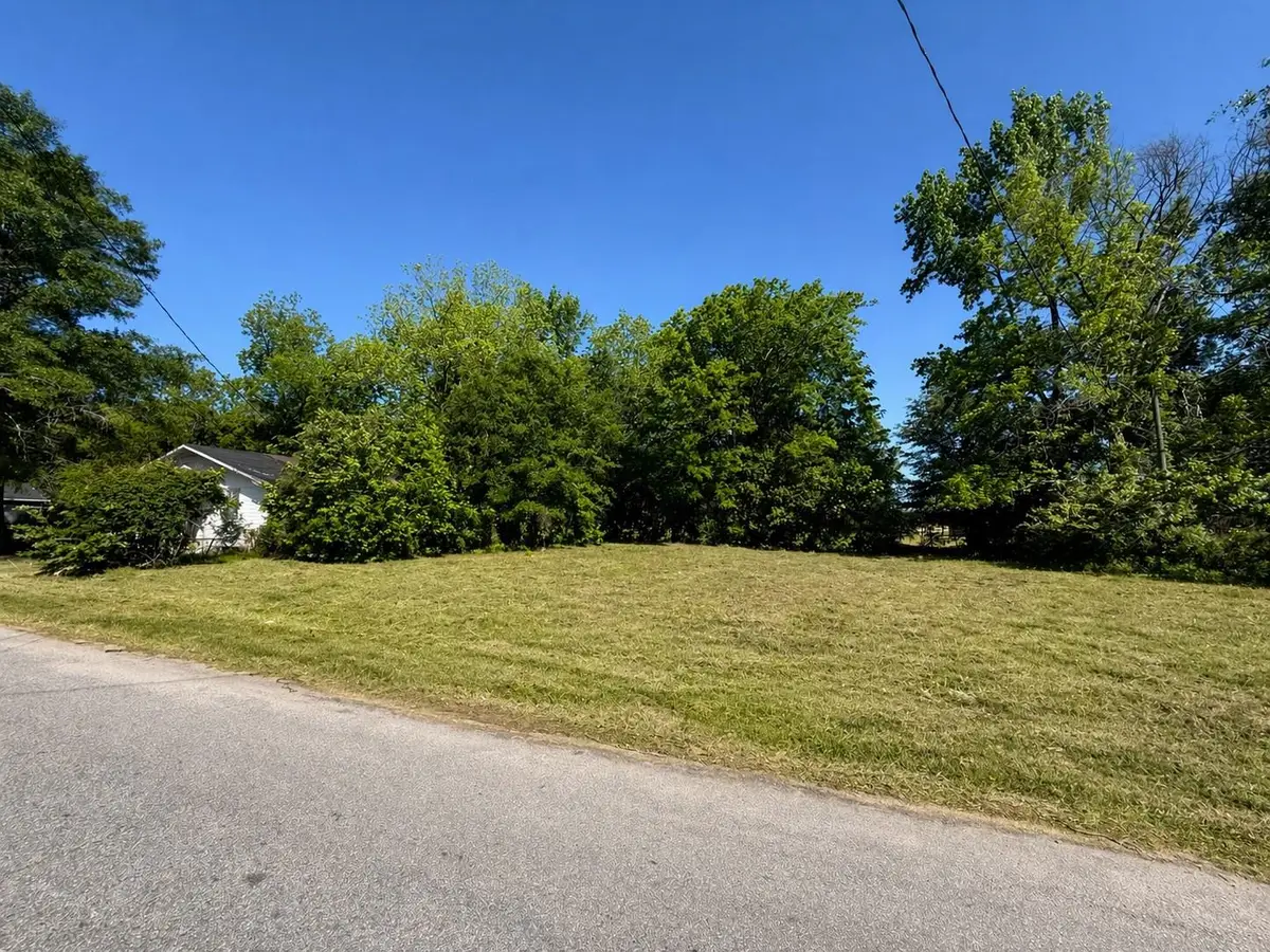 321 Barnes St, Mullins, SC 29574 - #1