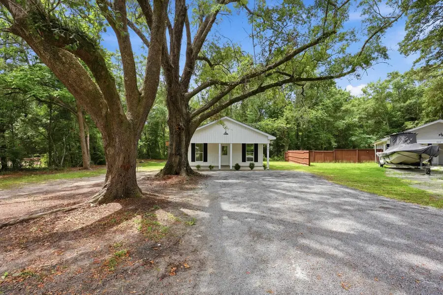 901 Lakeside Dr., Georgetown, SC 29440 - #3
