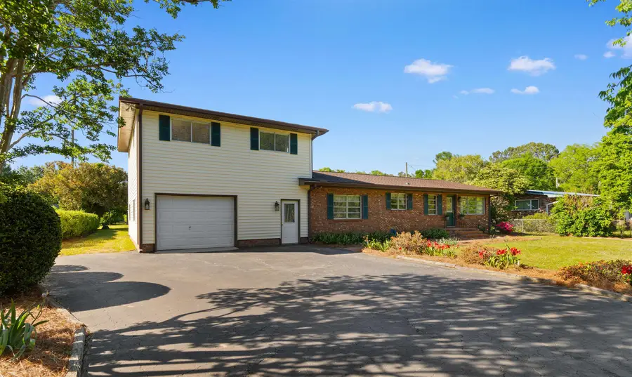 1594 Montford Rd., Georgetown, SC 29440 - #3