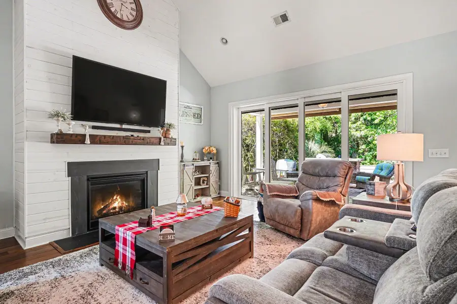 1598 Buckingham Ave., Myrtle Beach, SC 29577 - #3